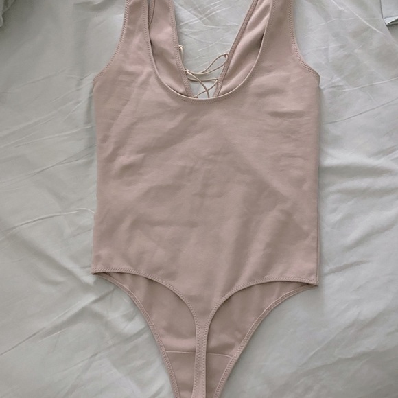 Aritzia Wilfred Free Bodysuit - Picture 2 of 3